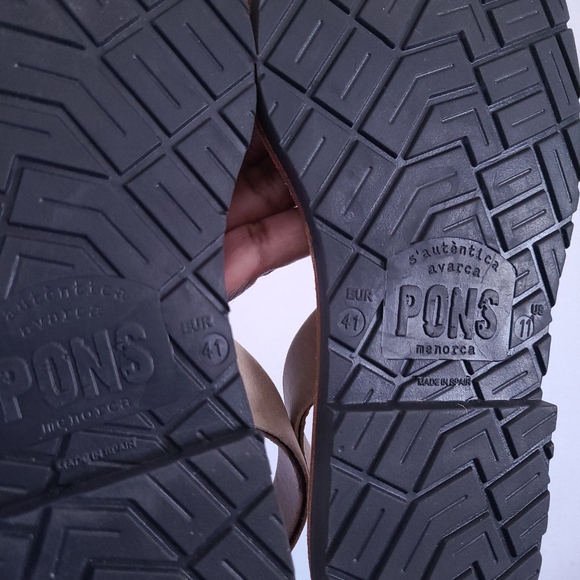 NEW Pons Avarcas Taupe Leather Classic Sandals Size 11 - Picture 5 of 10